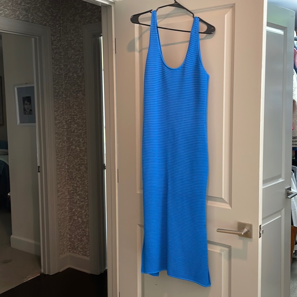 Medium frame dress. Never worn.